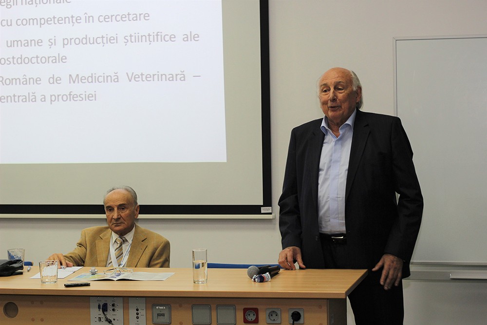Prof. dr. Nicolae Constantin, vicepreședinte AGMVR, și acad. prof. dr Nicolae Manolescu