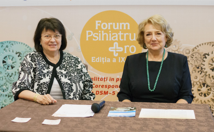 Prof. dr. Cătălina Tudose (dreapta) alături de prof. dr. Doina Cozman, preşedintele ales al ARPP